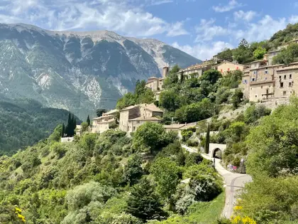 Magnifique loft au pied des sites touristiques à Modène — Modène, France, Provence