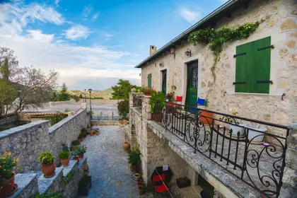 Lumineux studio avec terrasse à Malijai — Malijai, France, Provence