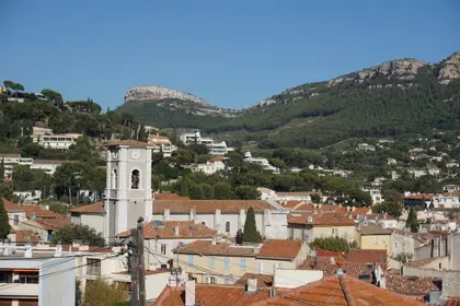 Moderne loft en centre-ville à Belgentier — Loft · Belgentier, Provence