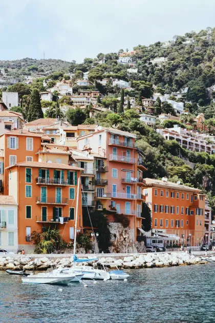 Paisible studio proche des commerces à Aiglun — Studio · Aiglun, Provence