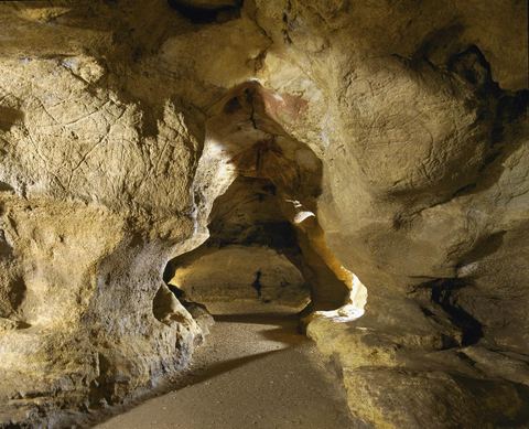 Grotte de la Source de la Siagnole de Mons