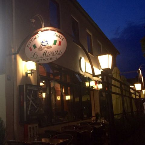 La Mamma Pizzeria