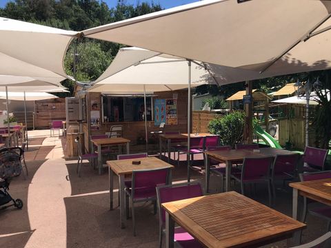 Restaurant la rivière  auribeau sur siagne
