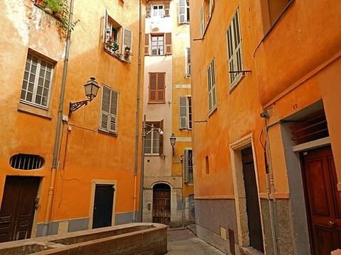 Rue des Voûtes