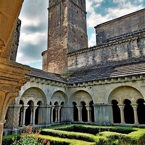 La collégiale Notre-Dame-de-Nazareth