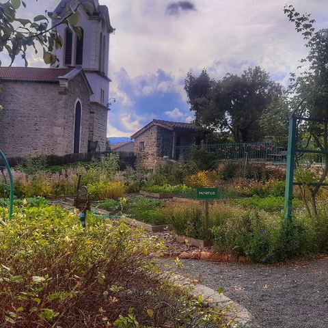 Site du Château et Jardin Médiéval