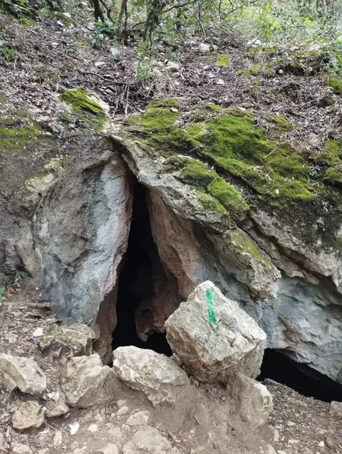 Grotte de Nans
