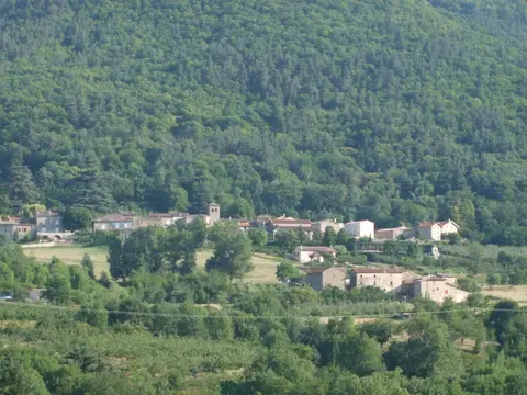 Village du Crestet