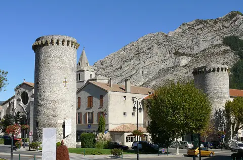 Enceinte (restes de l'ancienne)