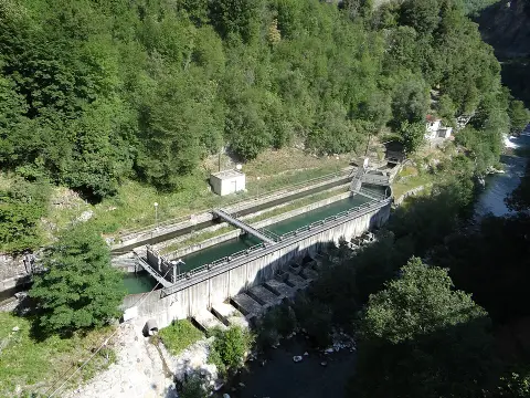 Siphon de Saint-Blaise, ouvrage technique remarquable du canal de la Vésubie (également sur commune de Saint-Blaise)