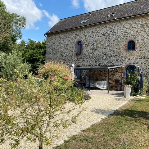 Ferme, dite Le Moulin de Giono, située au Contadour