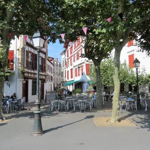 Point de vue avec banc