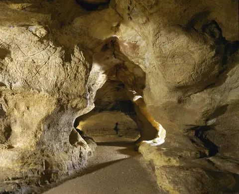 Grotte de la Source de la Siagnole de Mons