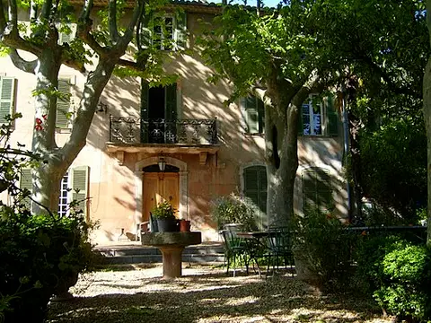Les Portes du Domaine