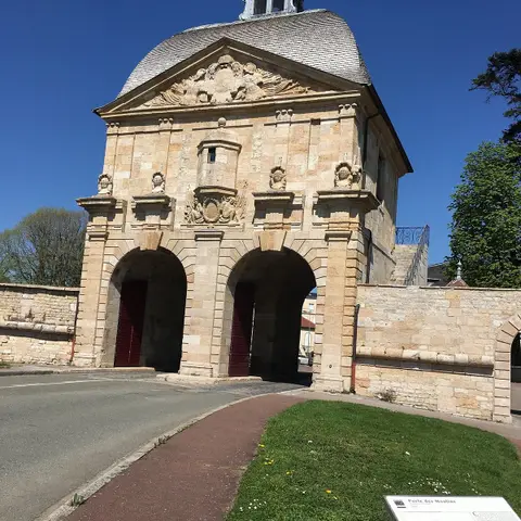 Porte de l'Ancien Moulin