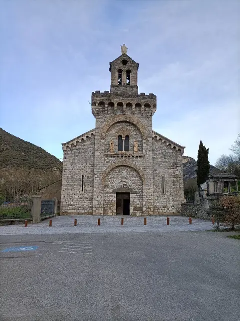 Grotte-chapelle de Notre-Dame de Calern