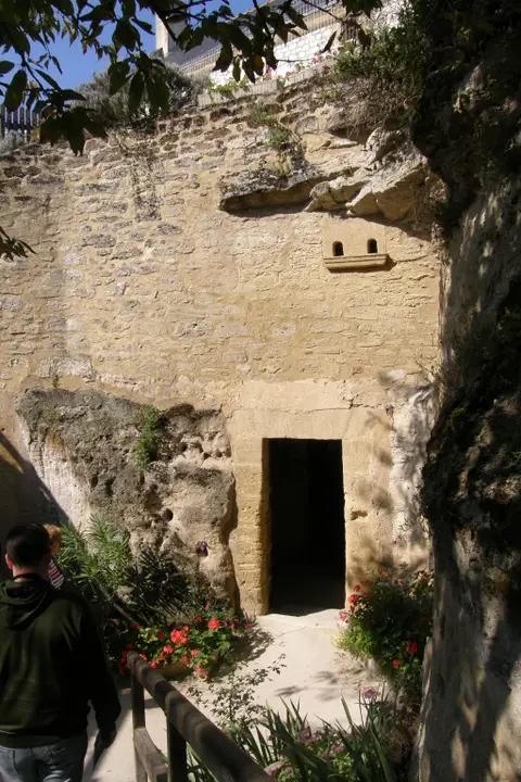 Maison Troglodyte