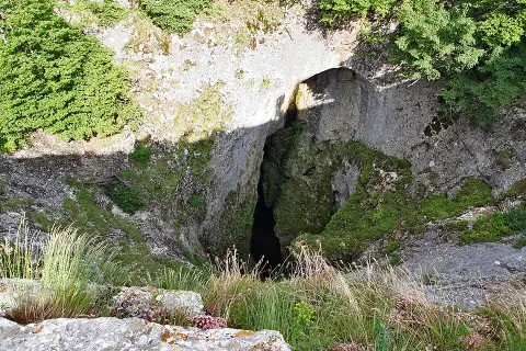 Grotte des Pignolets