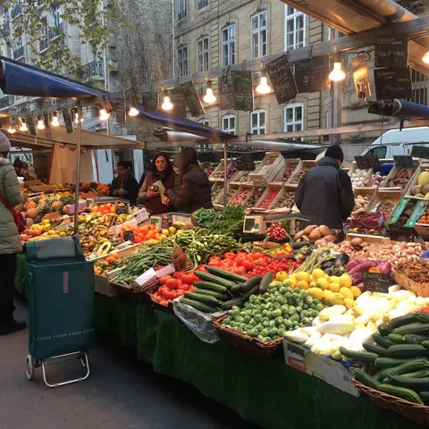 Marché (le jeudi matin)