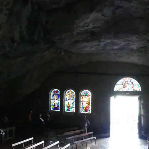 Grotte-chapelle de Sainte-Madeleine