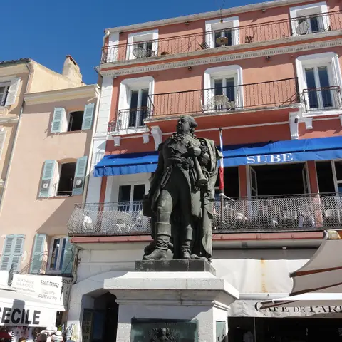 Statue Bailly de Suffren