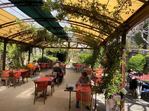 Le Petit Jardin