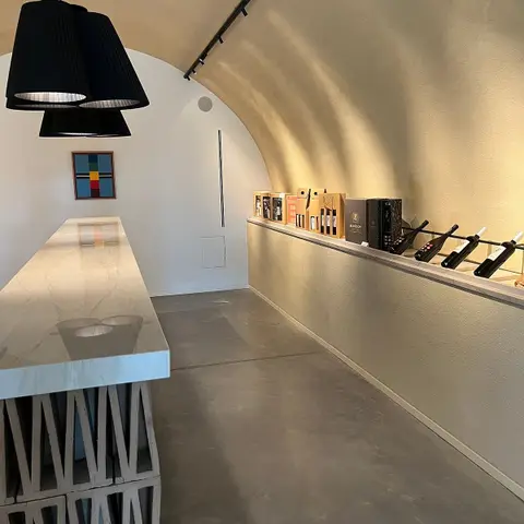 Bonisson Art Center
