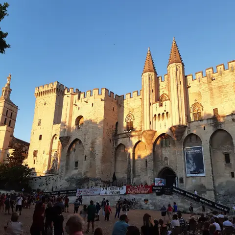 Diocesaine d'Avignon-Archeveche