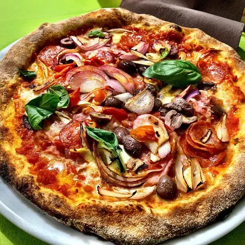 Darius Pizza