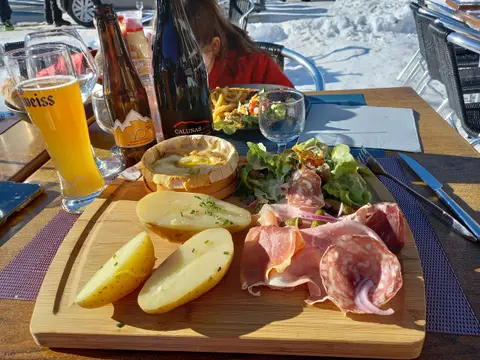 La Grange des Mélèzes - Restaurant, bar, pizzas