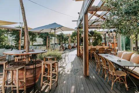 Le Perchoir - Terrasse Hôtel La Garrigue