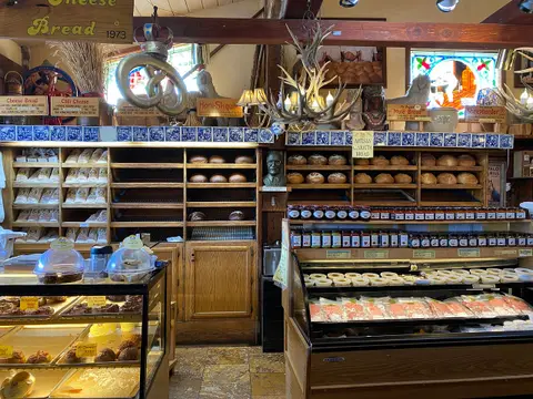 Mya's delights bakery