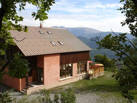 Montagne De Peyresq