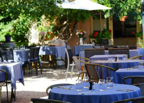 La Fontaine, restaurant à Villars en Provence