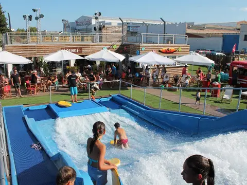 WAVE CLUB