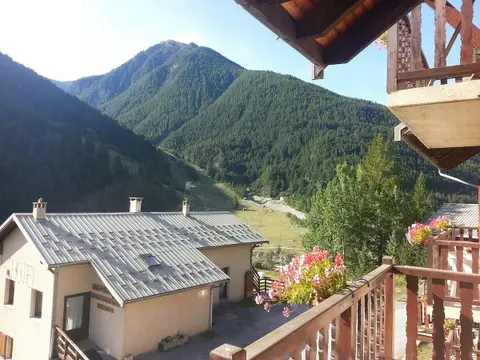Le Balcon de Théus