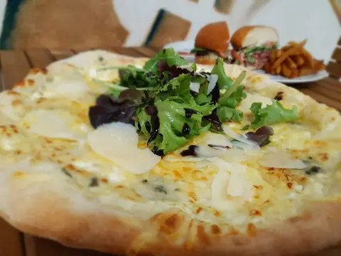 Dams Pizza Burger