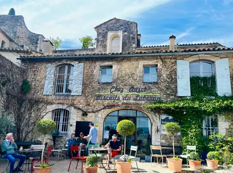 Un Instant Chez Moi