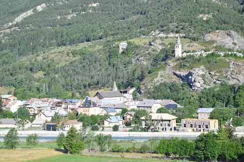 Les Magnans
