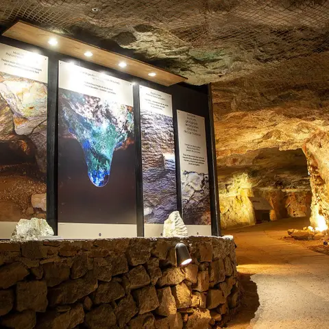 Mine Du Cap Garonne