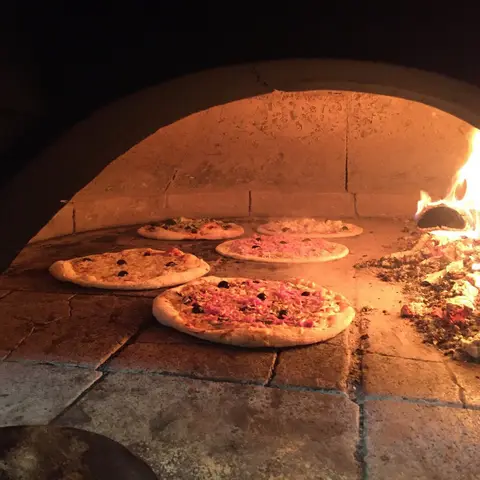 La Cave à Pizza