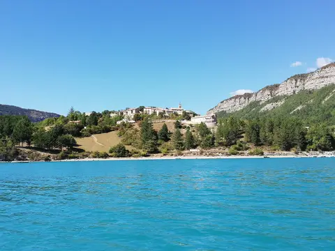 Mémorial de Saint-Julien-du-Verdon