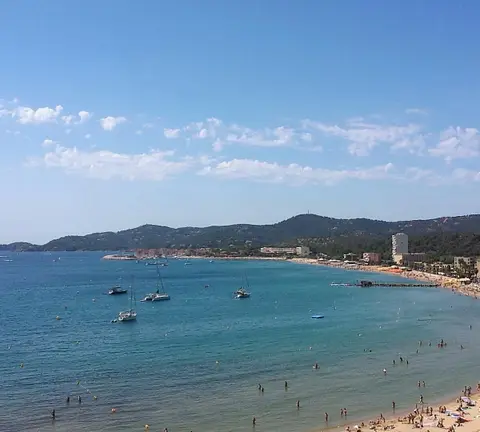 Grande Plage du Lavandou - Centre-Ville