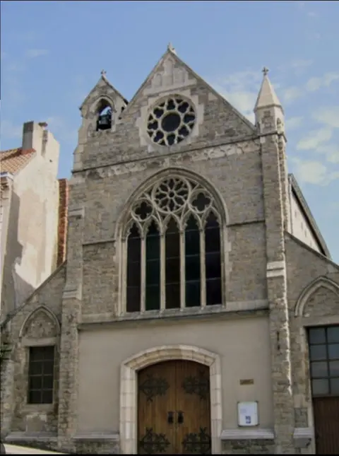 Église Saint-Louis de Saint-Genis
