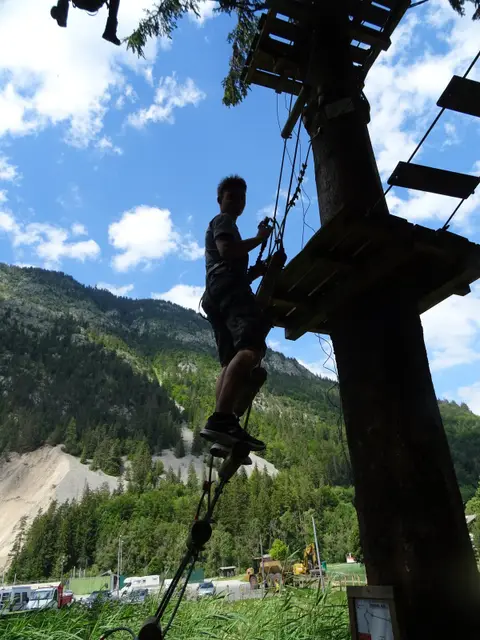 Réallon Aventure - Parcours acrobatique en forêt