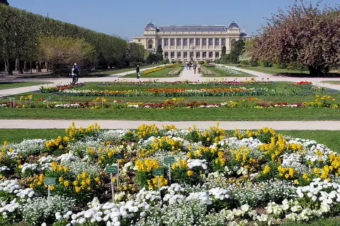 Jardin Conservatoire des Plantes Tinctoriales