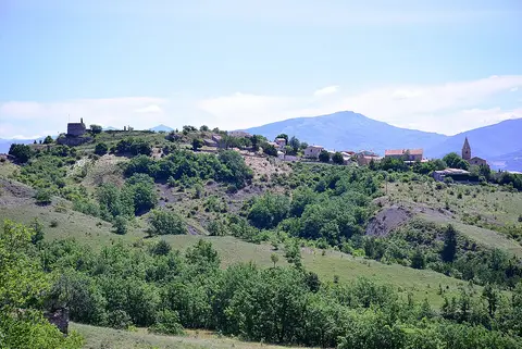 Village perché d'Upaix