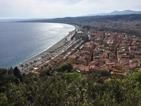 Le Petit Train touristique de Nice - By France Voguette