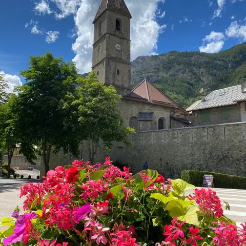 Médiathèque intercommunale à Colmars-les-Alpes