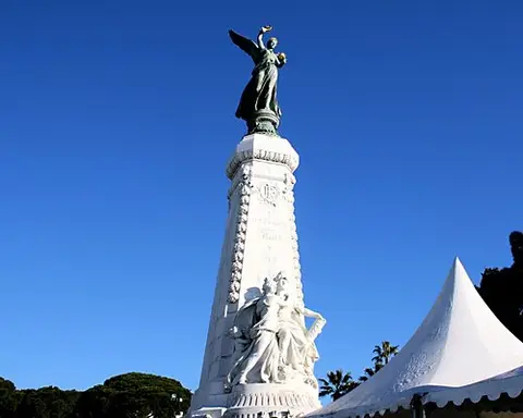 Monument du débarquement de Provence